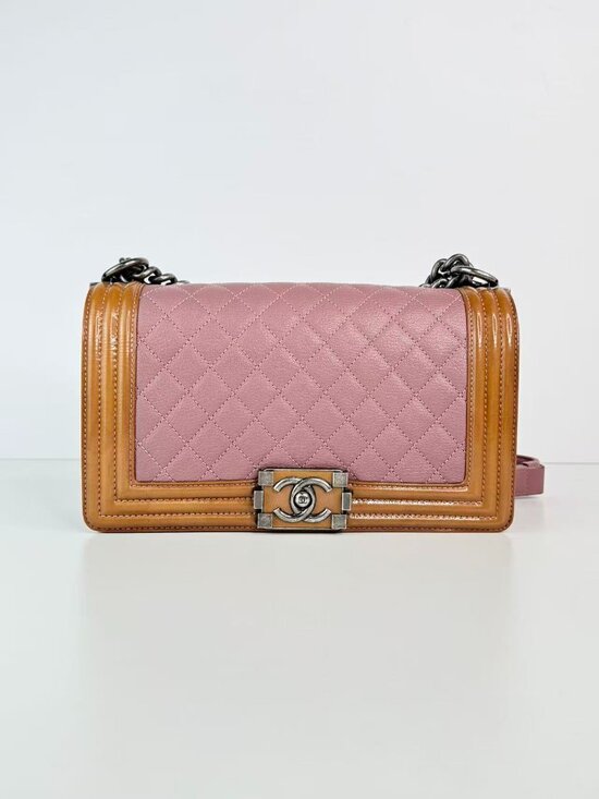 CHANEL Handbags - Channel boy flag crossbody bag